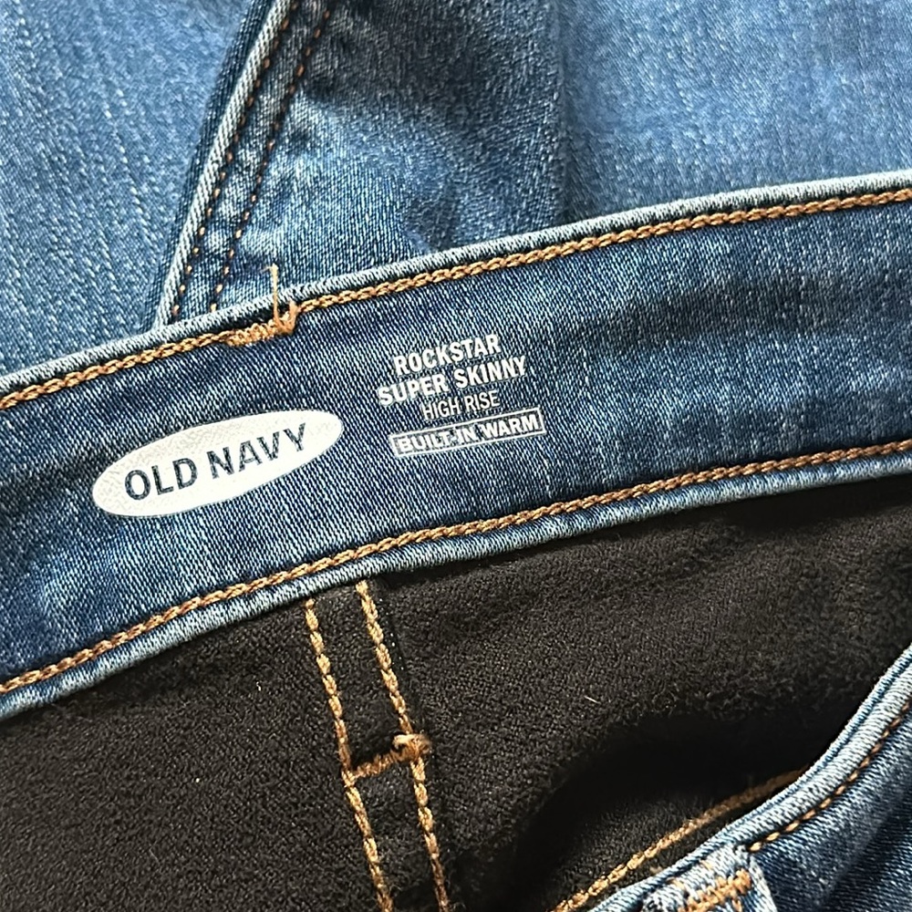 Women's Old Navy Super Skinny Rockstar High Rise Jeans - Picture 5 of 6